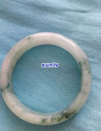 玉石手鐲毛胚加工優(yōu)選地與周期解析，兼論毛坯料與成品的核心區(qū)別